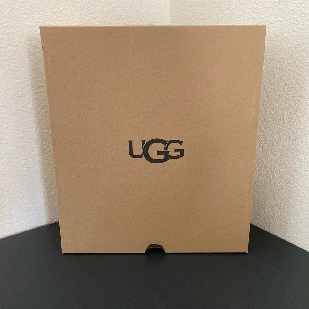 Ugg Boots Classic Mini Olive Green Size 9 - Picture 9 of 9